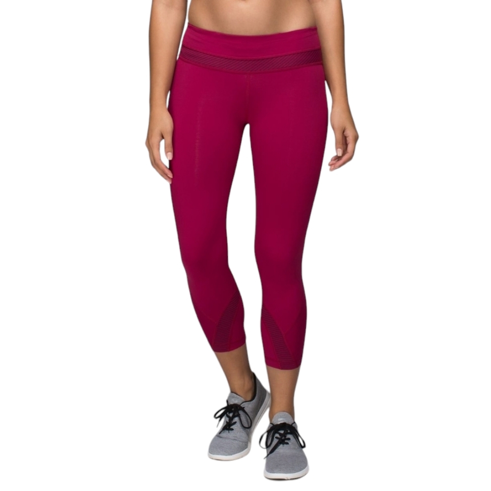 Lululemon Run: Inspire Crop II Bumble Berry / Hyper Stripe Bordeaux